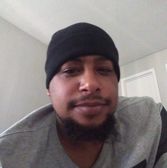 Poshmark profile picture for @imjaebee